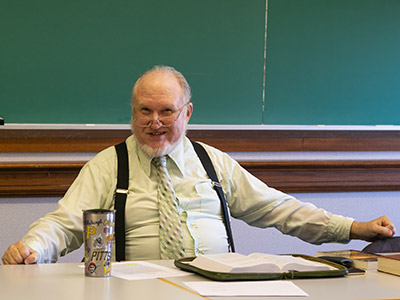 MDiv professor Steve Tuell retires